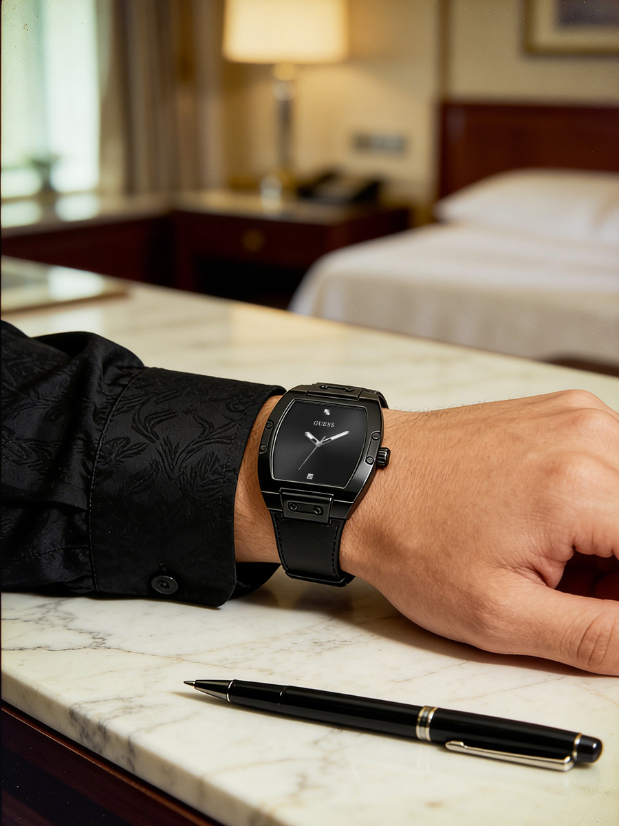 GUESS  GW0386G1 Mens Watches T - đánh giá và giá Smartwatch Guess