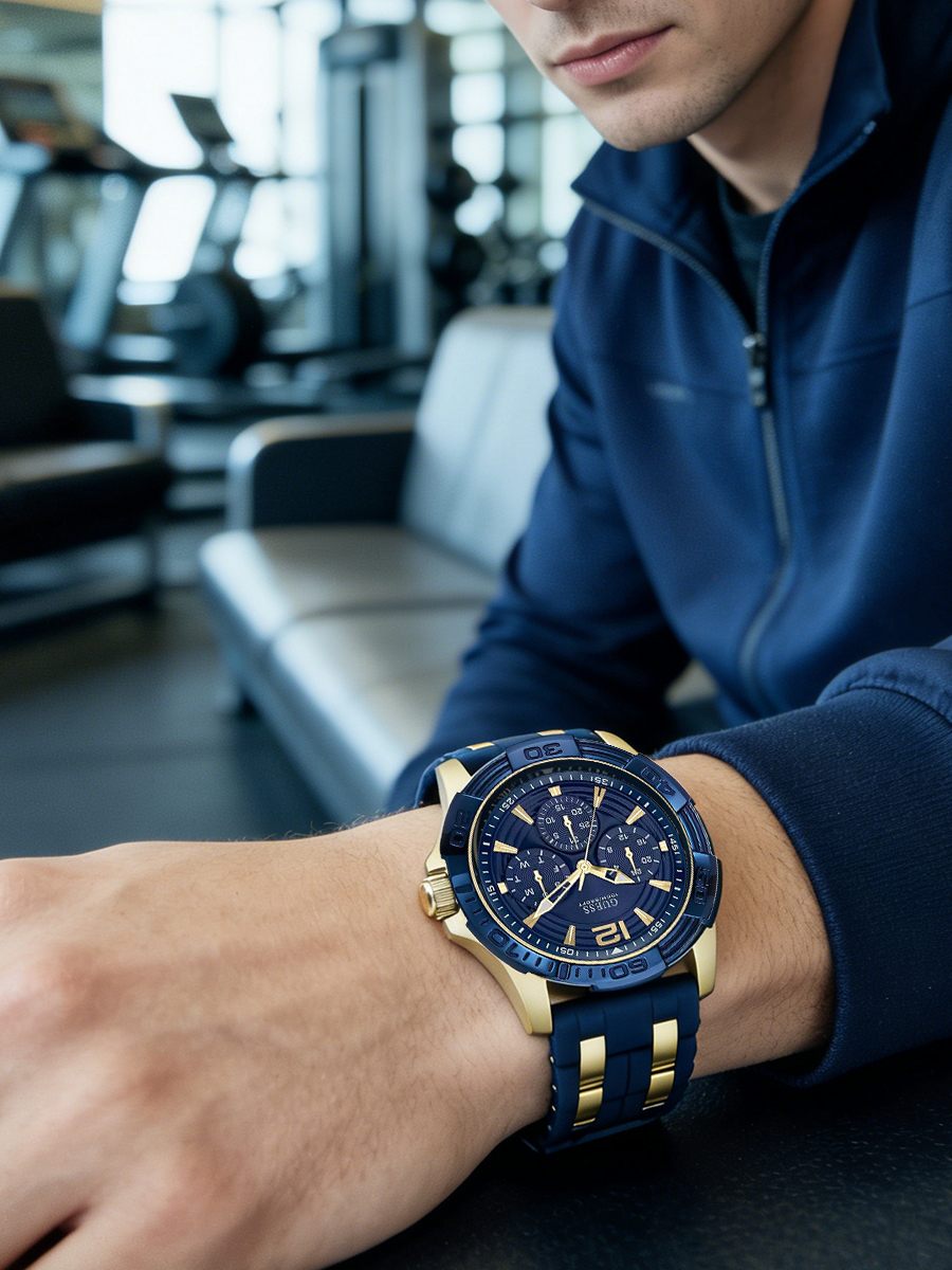 GUESS W0366G6 Luxury Sport Men - đánh giá và giá Smartwatch Guess